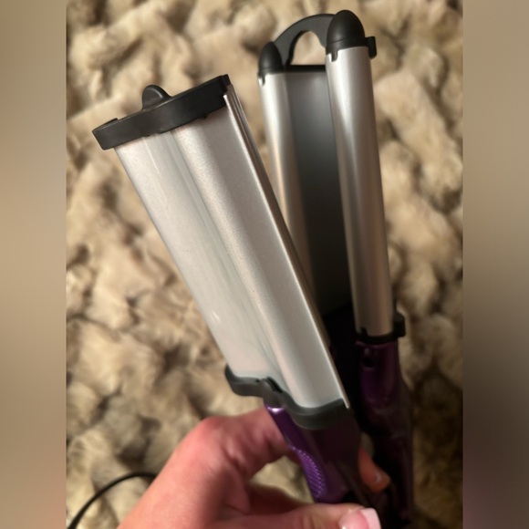 BedHead wave artist. Like new. Tourmaline - Picture 2 of 5